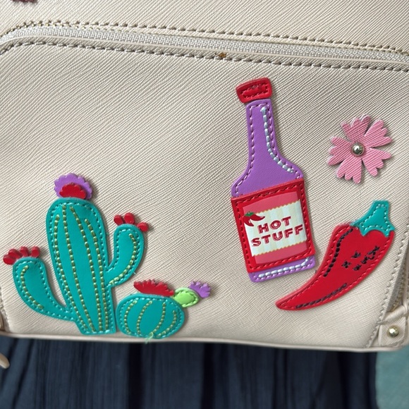 Kate Spade  jalapeño cactus appliqué backpack  Saffiano Leather beige red purple - Picture 4 of 17
